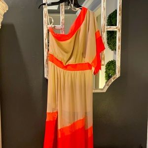 One shoulder maxi with fitted bodice